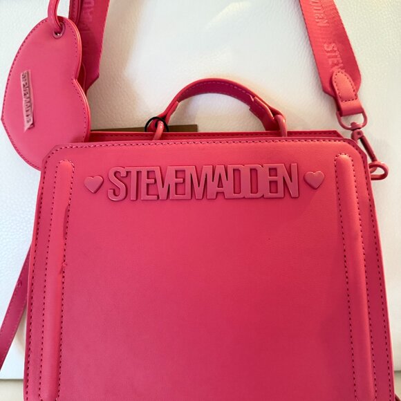 NWT STEVE MADDEN BEVELYN VALENTINES HEART SATCHEL CROSSBODY BAG KEYFOB PINK - Picture 1 of 9